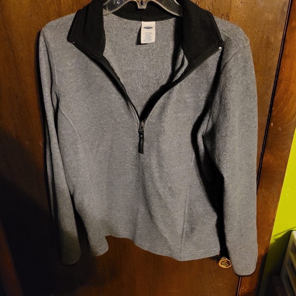 ♥️ GUC Women's size large gray Old Navy 3/4 zip pullover hoodie